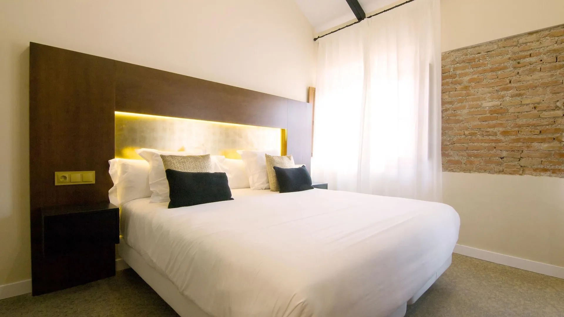 شقة Apartamentos Libere Malaga Teatro Romano (Adults Only)